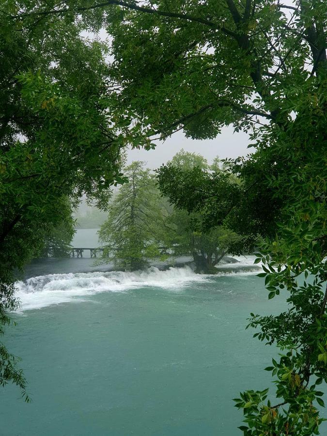 Holiday Home Waterfall View Bihac Exterior photo